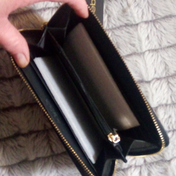 BeBe Wallet - Picture 3 of 3